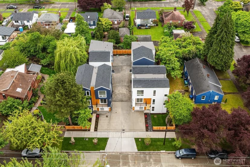 Property photo for 108 29th Avenue E, Seattle photo 20