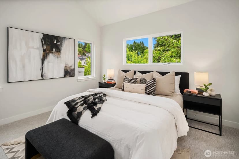 Property photo for 108 29th Avenue E, Seattle photo 8