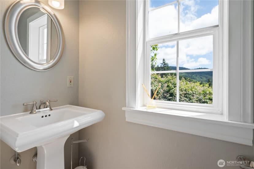 Property photo for 2420 Ivy Lane, Kelso photo 12