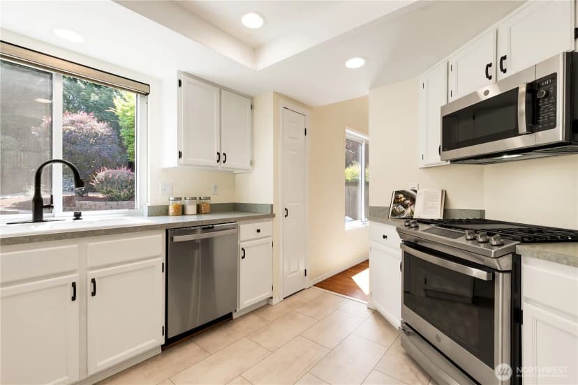 Property photo for 13380 122nd Place Ne, Kirkland photo 8