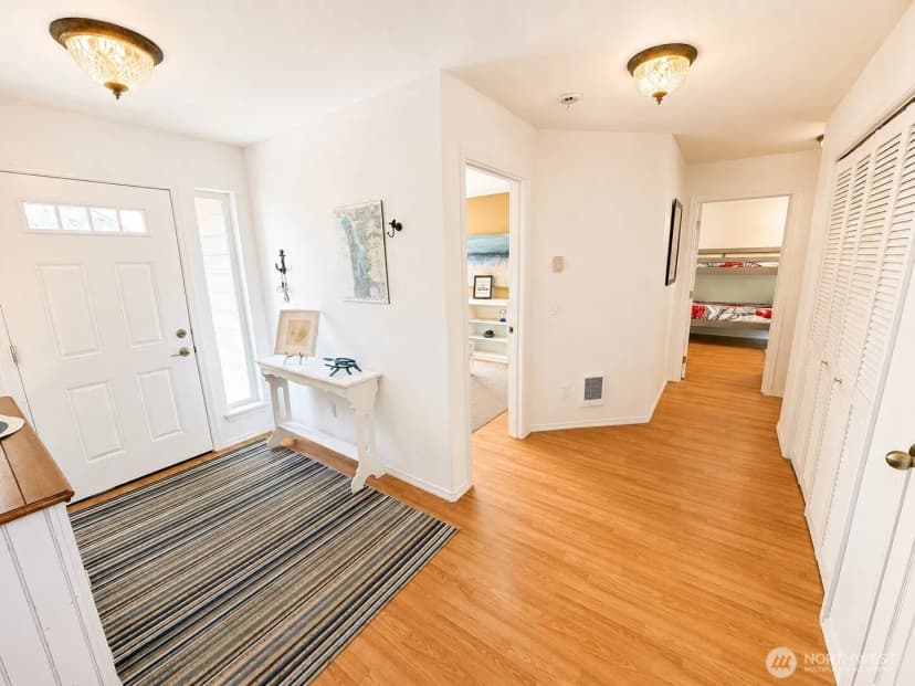 Property photo for 32404 G Street, Ocean Park photo 5