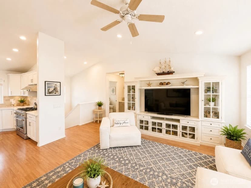 Property photo for 32404 G Street, Ocean Park photo 25