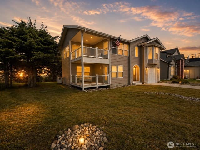 Property photo for 32404 G Street, Ocean Park photo 2
