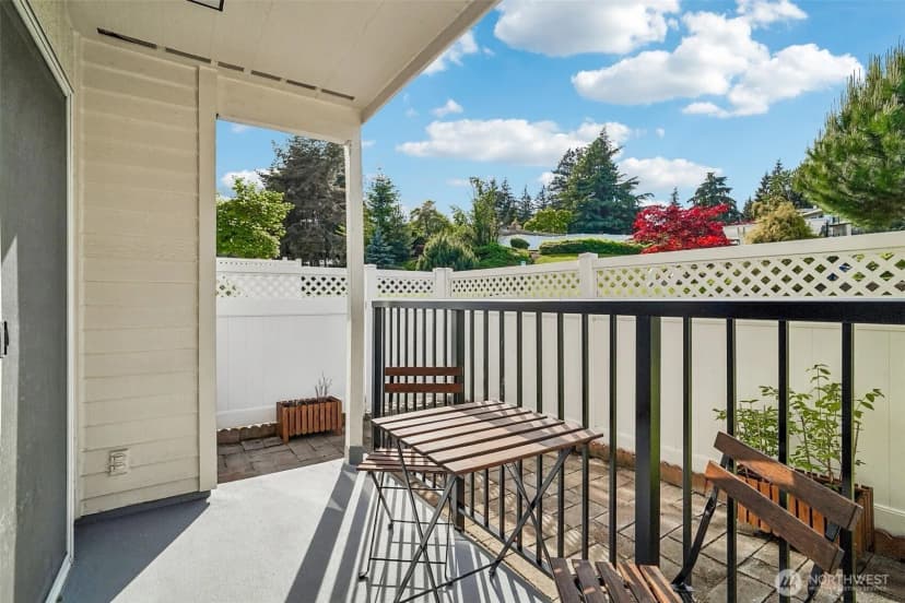 Property photo for 12700 Ne 8th Street #e-104, Bellevue photo 16
