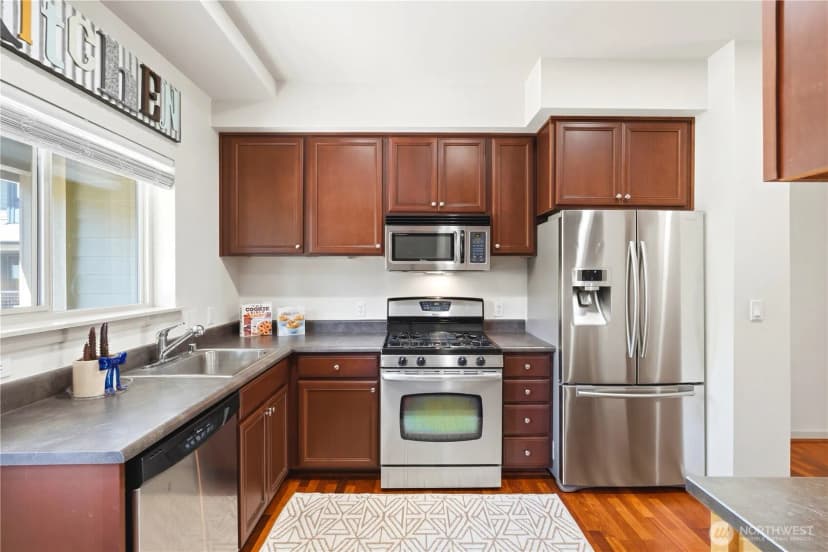 Property photo for 4846 Pointes Drive, Mukilteo photo 13