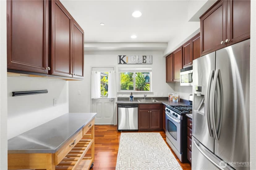 Property photo for 4846 Pointes Drive, Mukilteo photo 12