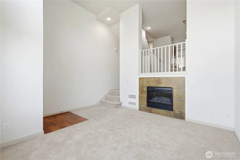 Property photo for 4846 Pointes Drive, Mukilteo photo 8