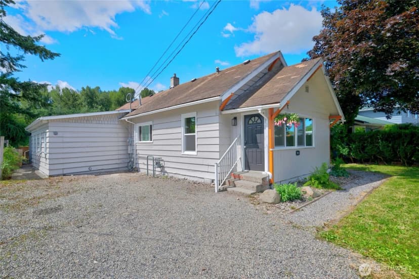 Property photo for 303 Lincoln Street, Everson photo 2