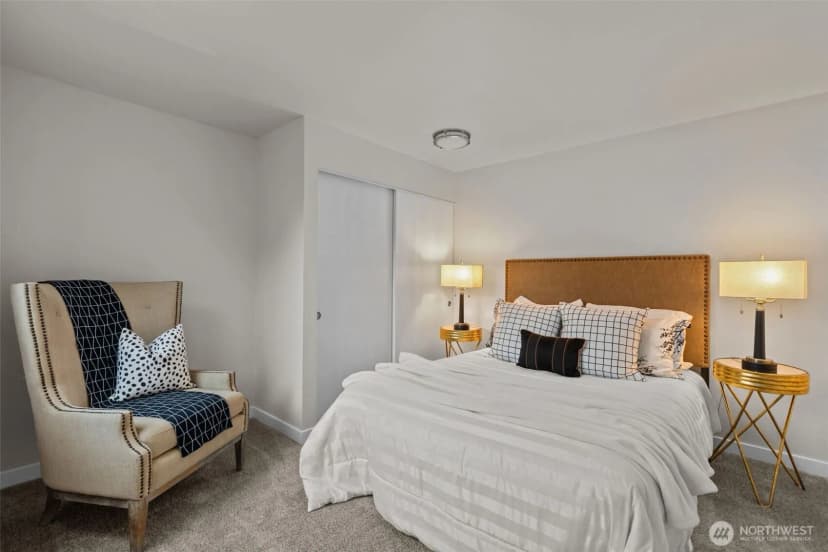 Property photo for 15628 8th Avenue Sw #c, Burien photo 34