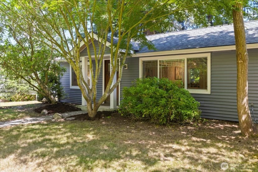 Property photo for 22605 61st Avenue W, Mountlake Terrace photo 20
