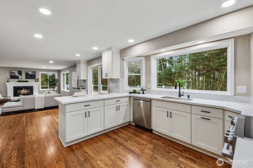 Property photo for 904 187th Place Sw, Lynnwood photo 10