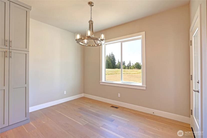 Property photo for 27014 36th Avenue Nw, Stanwood photo 17