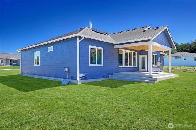 Property photo for 27014 36th Avenue Nw, Stanwood photo 5
