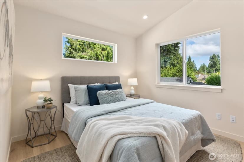 Property photo for 3706 Ne 137th Street, Seattle photo 16