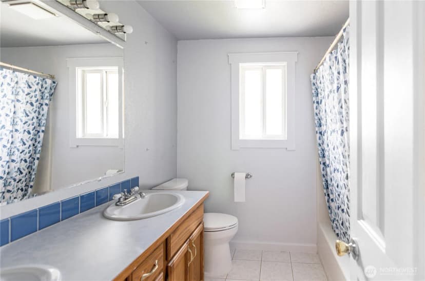 Property photo for 210 Shadow Lane Ne, Olympia photo 19
