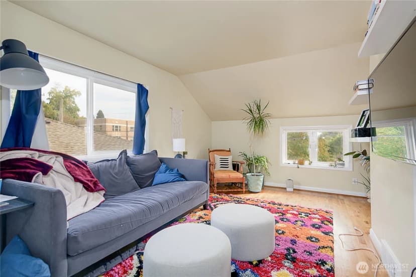 Property photo for 910 E Prospect Street, Seattle photo 14