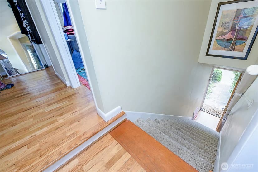 Property photo for 910 E Prospect Street, Seattle photo 18