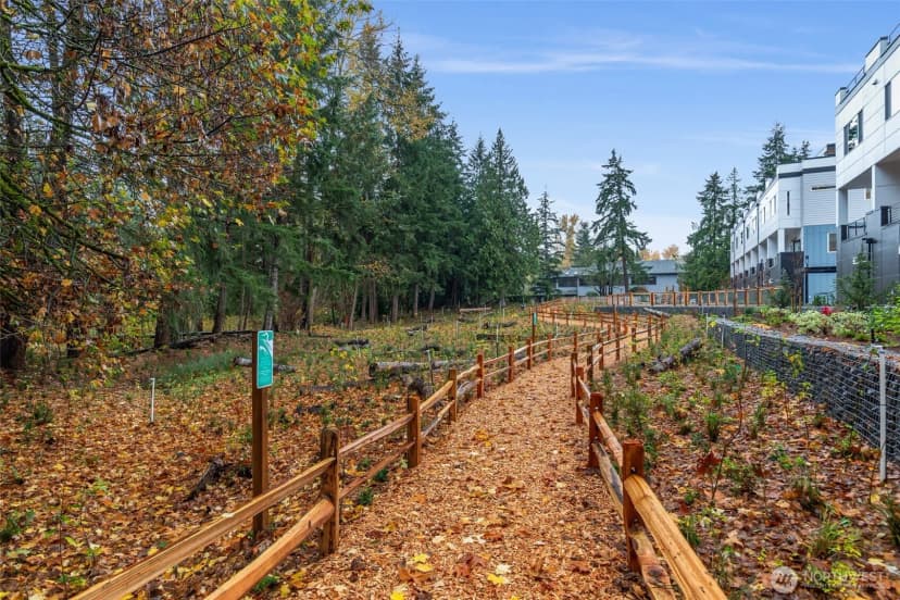 Property photo for 1122 129th Court Ne, Bellevue photo 17