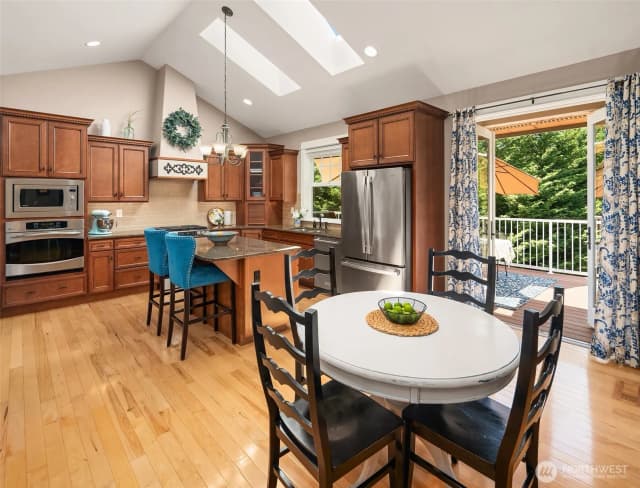 Property photo for 2312 Ne Solar View Court, Poulsbo