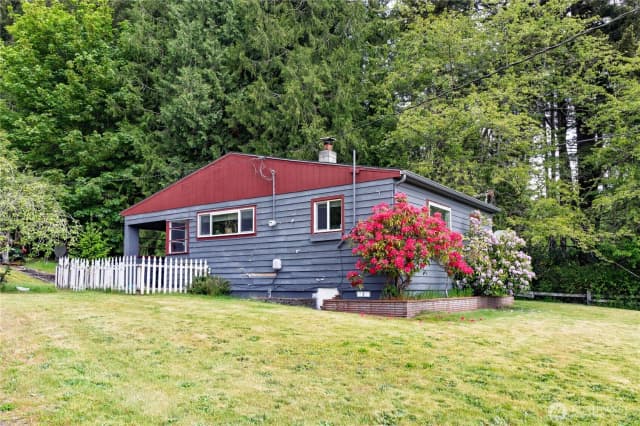 Property photo for 20853 Viking Avenue Nw, Poulsbo