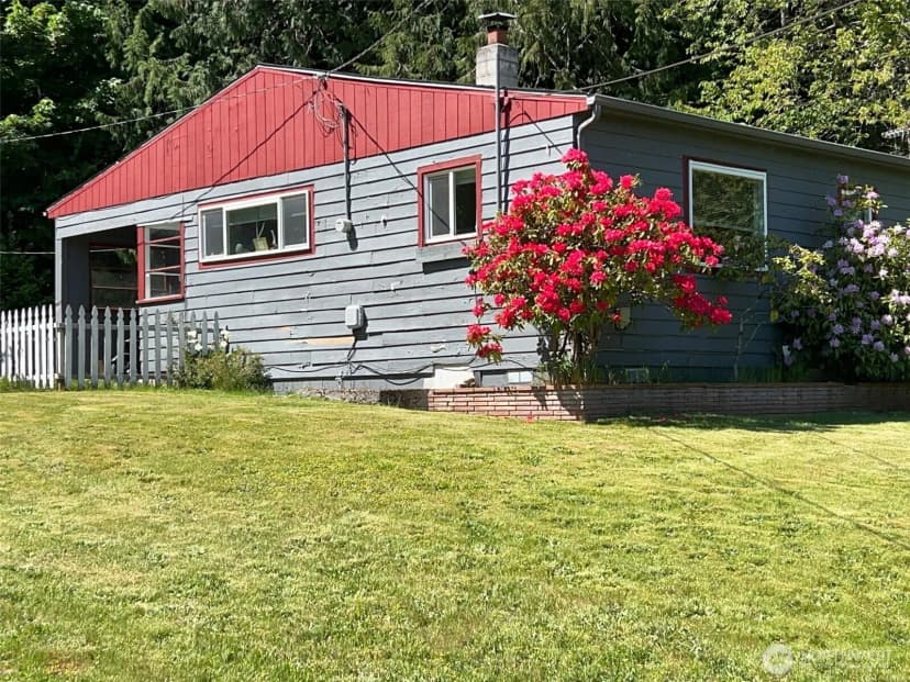 Property photo for 20853 Viking Avenue Nw, Poulsbo photo 4