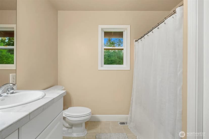 Property photo for 13017 44th Street Ne, Lake Stevens photo 32