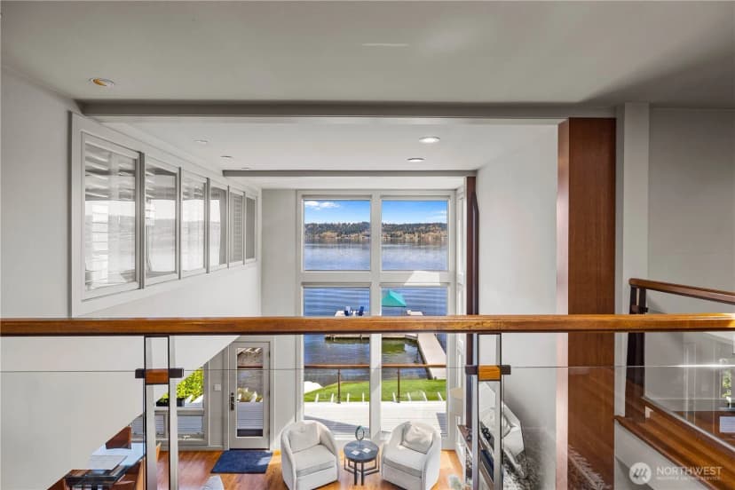 Property photo for 842 W Lake Sammamish Parkway Se, Bellevue photo 11