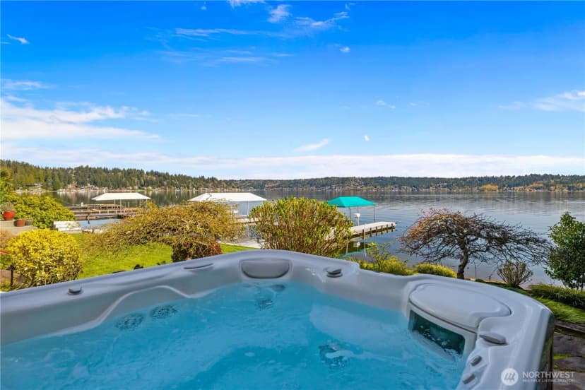 Property photo for 842 W Lake Sammamish Parkway Se, Bellevue photo 24