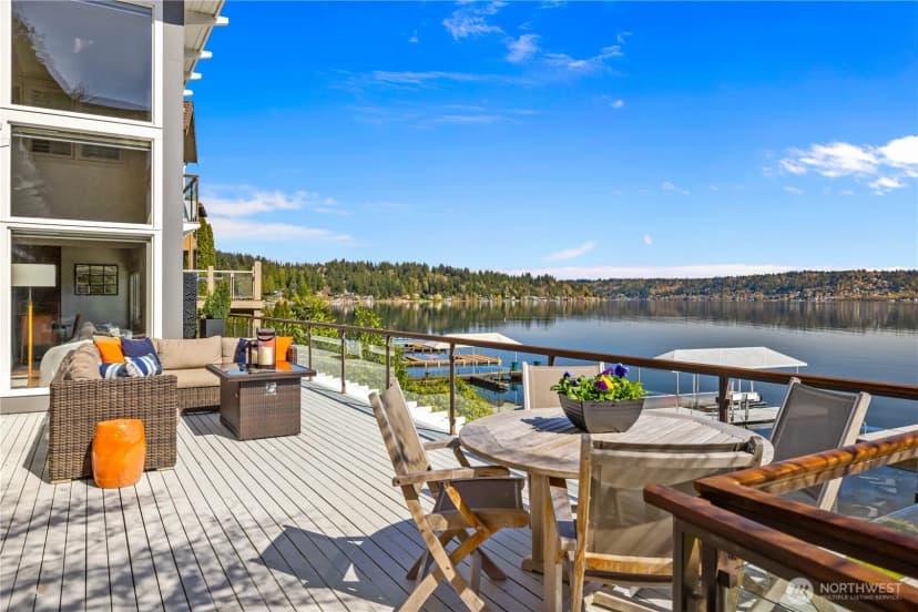 Property photo for 842 W Lake Sammamish Parkway Se, Bellevue photo 9