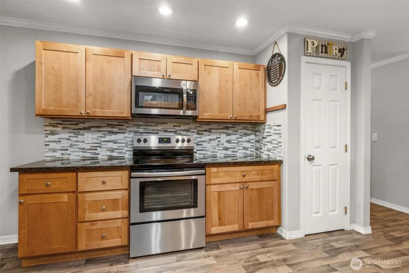 Property photo for 15839 Ordway Drive Se, Yelm photo 10