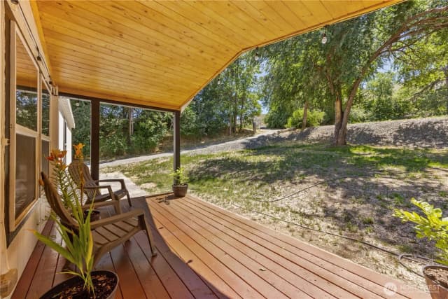Property photo for 329 E Franklin Street, Chelan