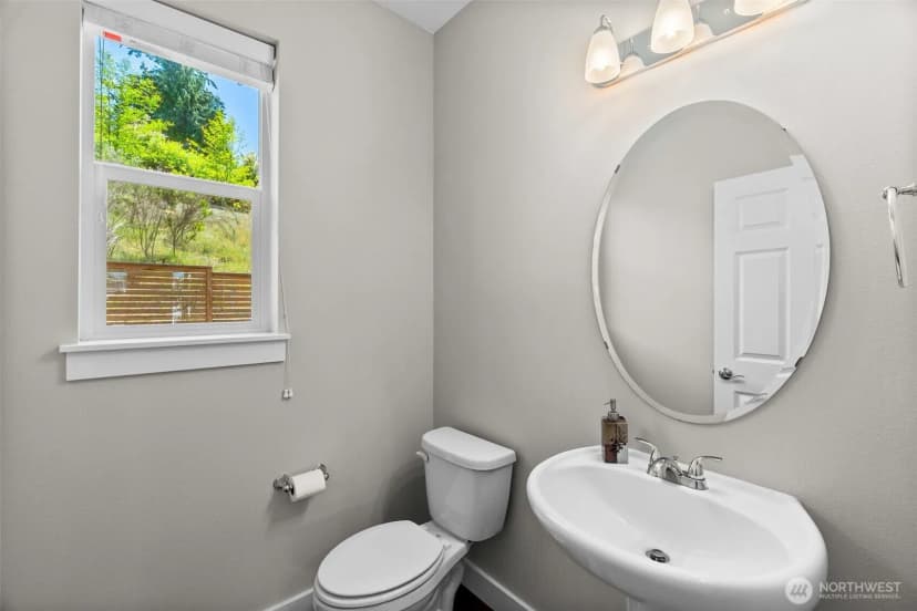 Property photo for 8440 28th Street Ct E, Edgewood photo 18