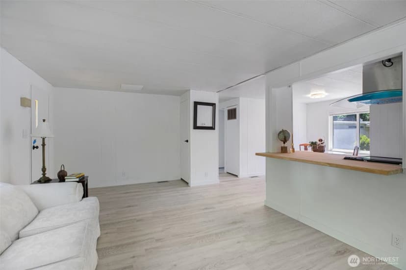 Property photo for 9512 315 Avenue Se #13, Issaquah photo 7