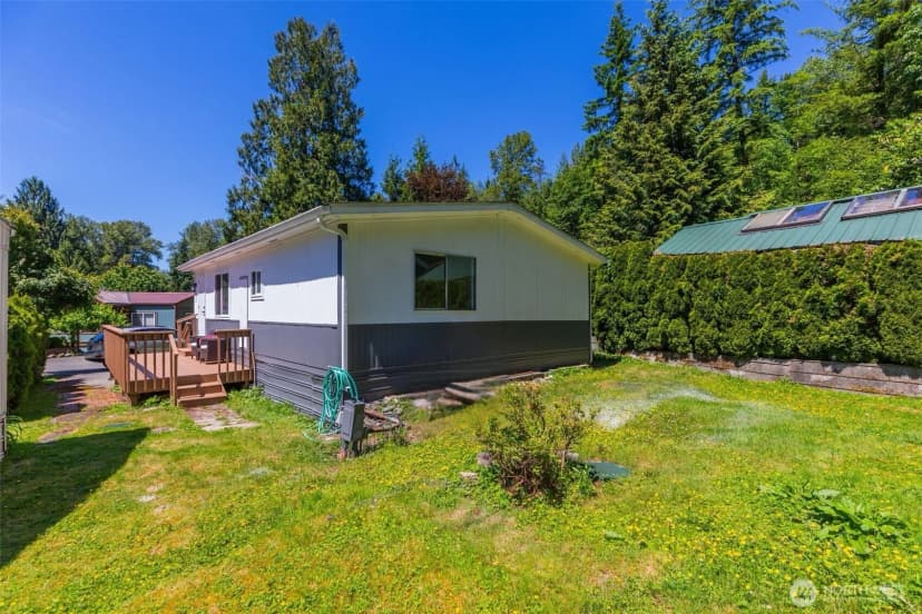 Property photo for 9512 315 Avenue Se #13, Issaquah photo 28