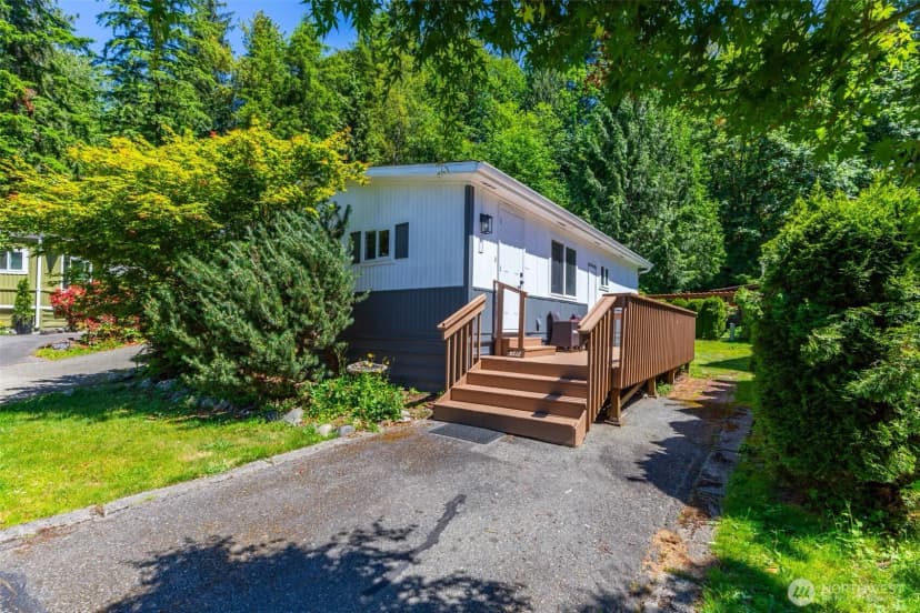 Property photo for 9512 315 Avenue Se #13, Issaquah photo 3