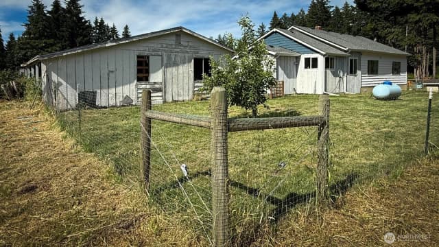 Property photo for 16743 Bucoda Highway Se, Tenino photo 5