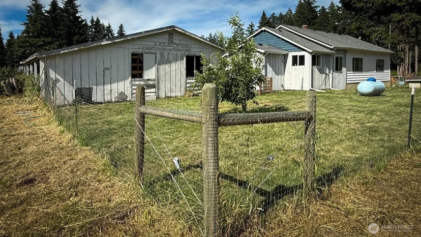 Property photo for 16743 Bucoda Highway Se, Tenino photo 5