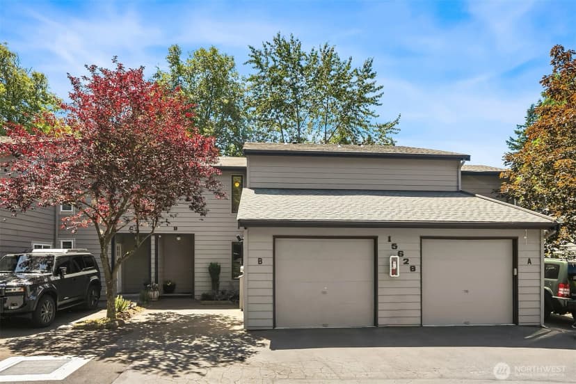 Property photo for 15628 8th Avenue Sw #b, Burien photo 2