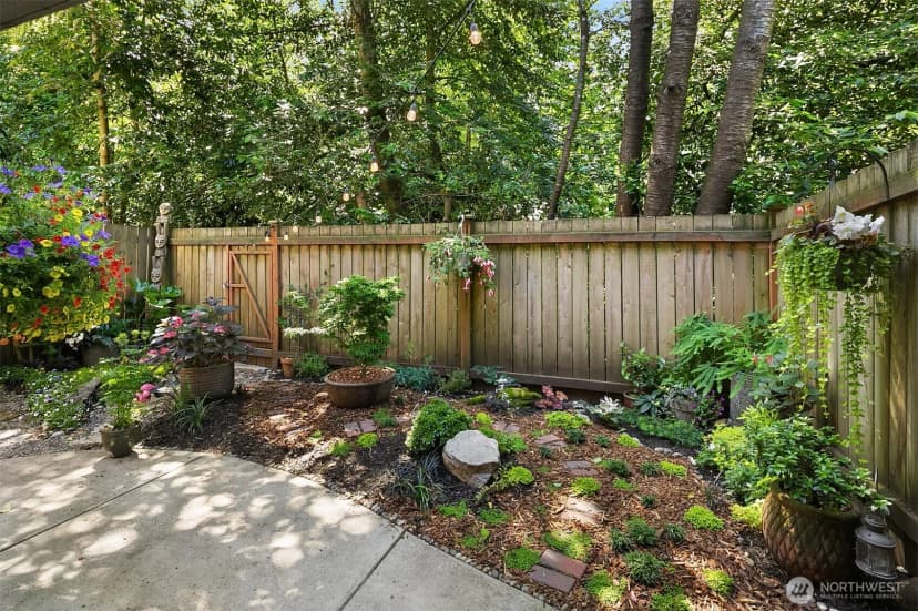 Property photo for 15628 8th Avenue Sw #b, Burien photo 27