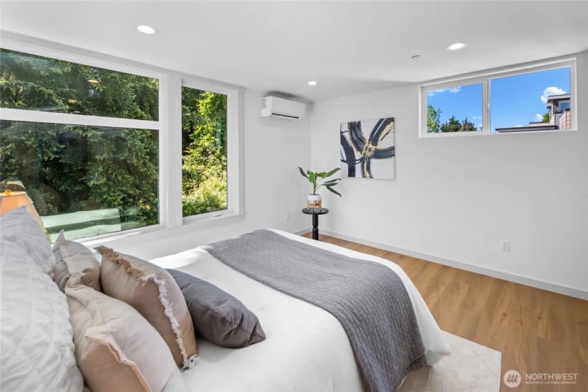 Property photo for 3035 A 21st Avenue W, Seattle photo 13