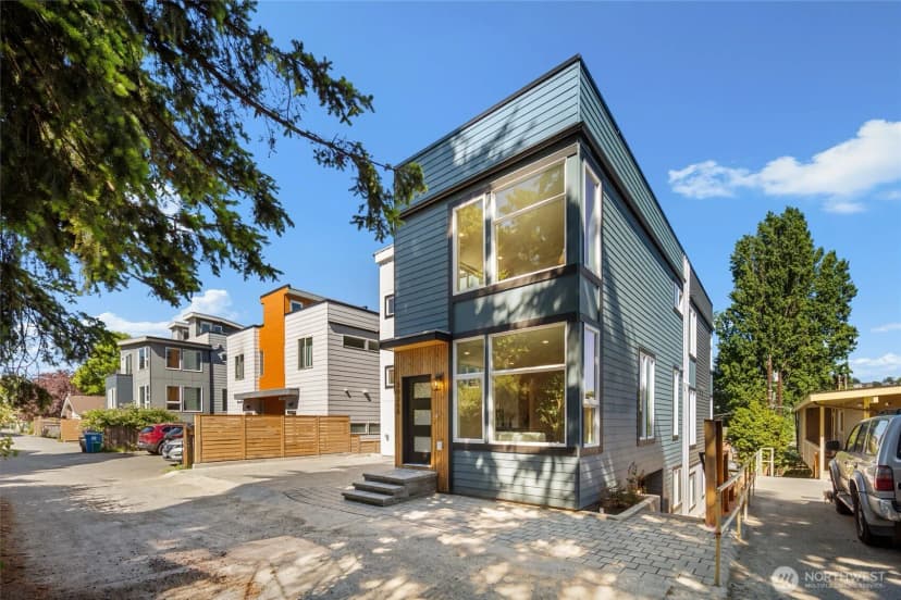 Property photo for 3035 A 21st Avenue W, Seattle photo 22
