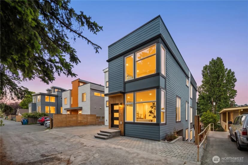 Property photo for 3035 A 21st Avenue W, Seattle