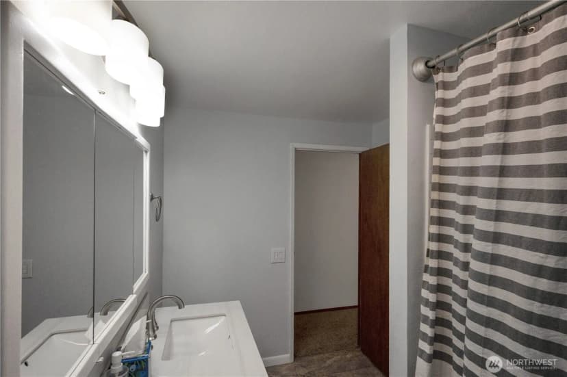 Property photo for 8947 Fruitdale Road, Sedro Woolley photo 11