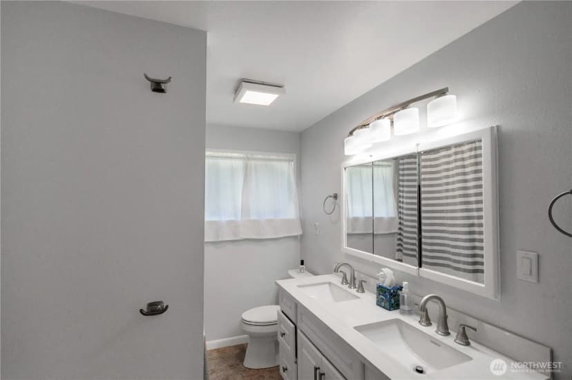 Property photo for 8947 Fruitdale Road, Sedro Woolley photo 10