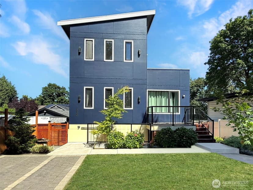 Property photo for 620 Stevens Avenue Nw, Renton