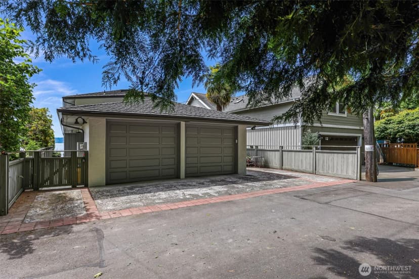 Property photo for 13029 Standring Lane Sw, Burien photo 20
