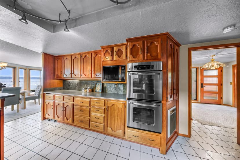 Property photo for 13029 Standring Lane Sw, Burien photo 13