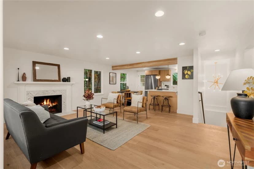 Property photo for 3613 40th Avenue W, Seattle photo 8