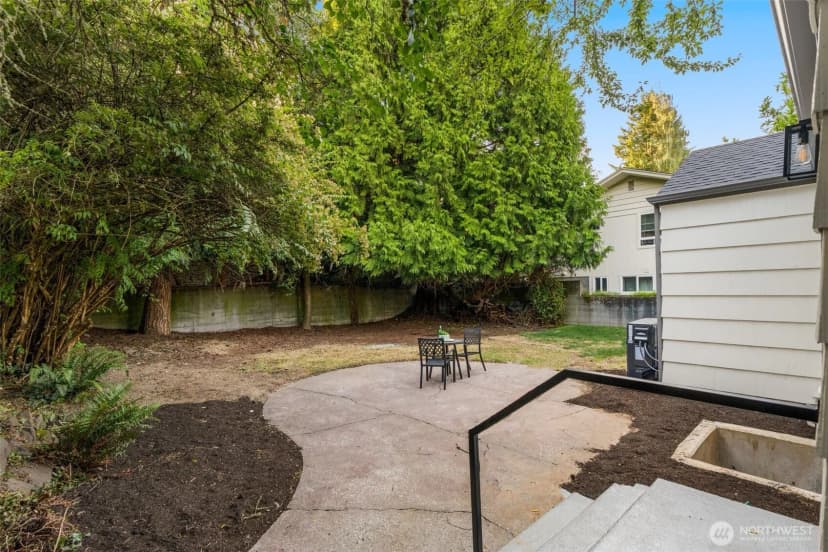 Property photo for 3613 40th Avenue W, Seattle photo 29