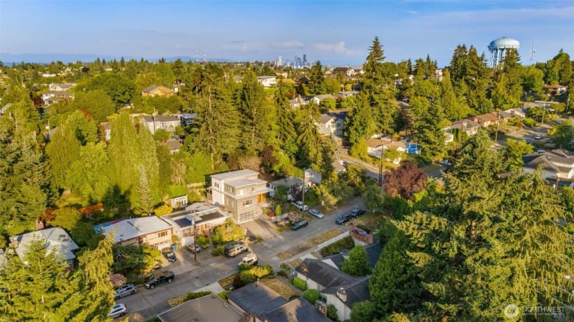 Property photo for 3613 40th Avenue W, Seattle photo 35